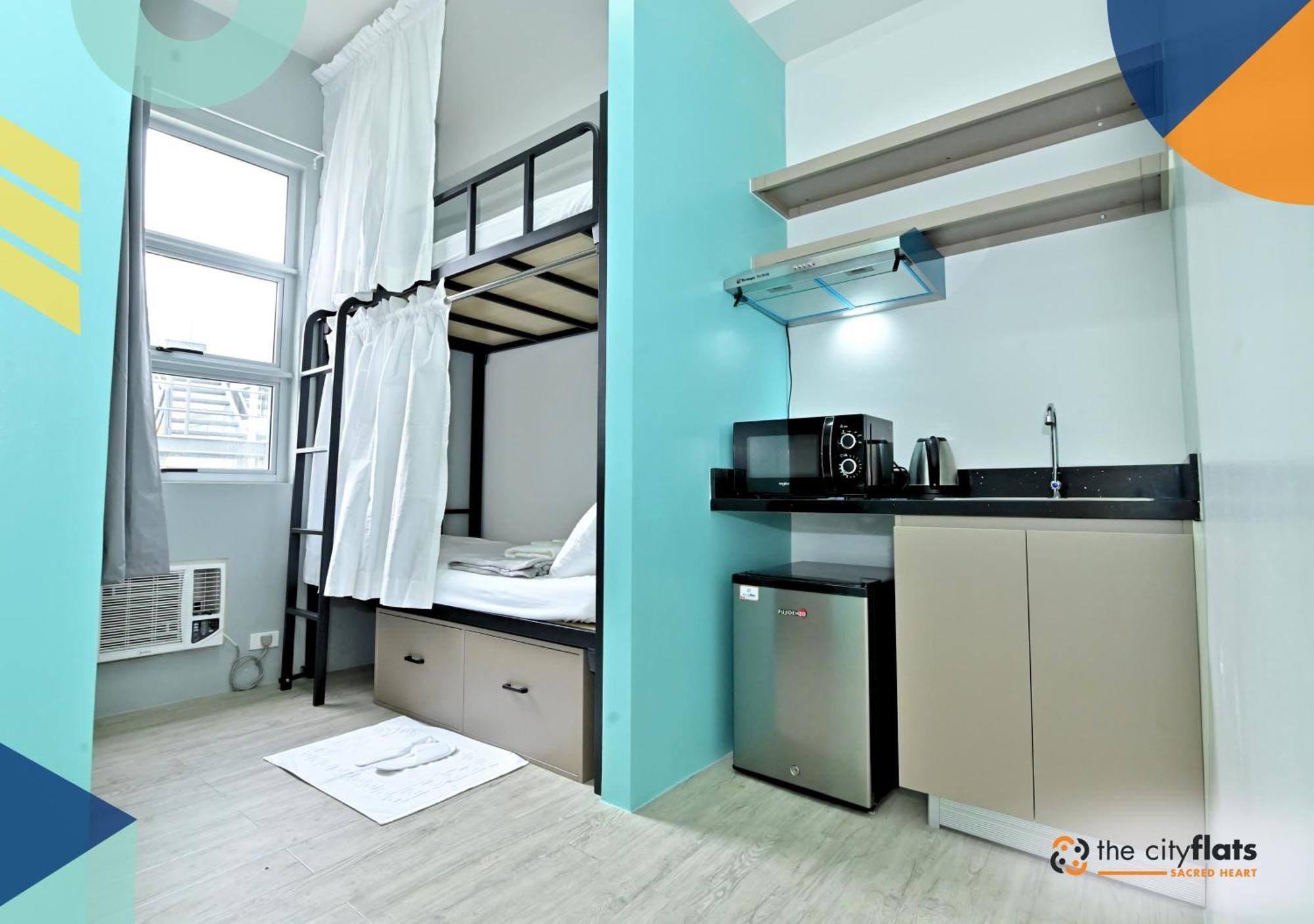The City Flats Sacred Heart Makati City Екстер'єр фото