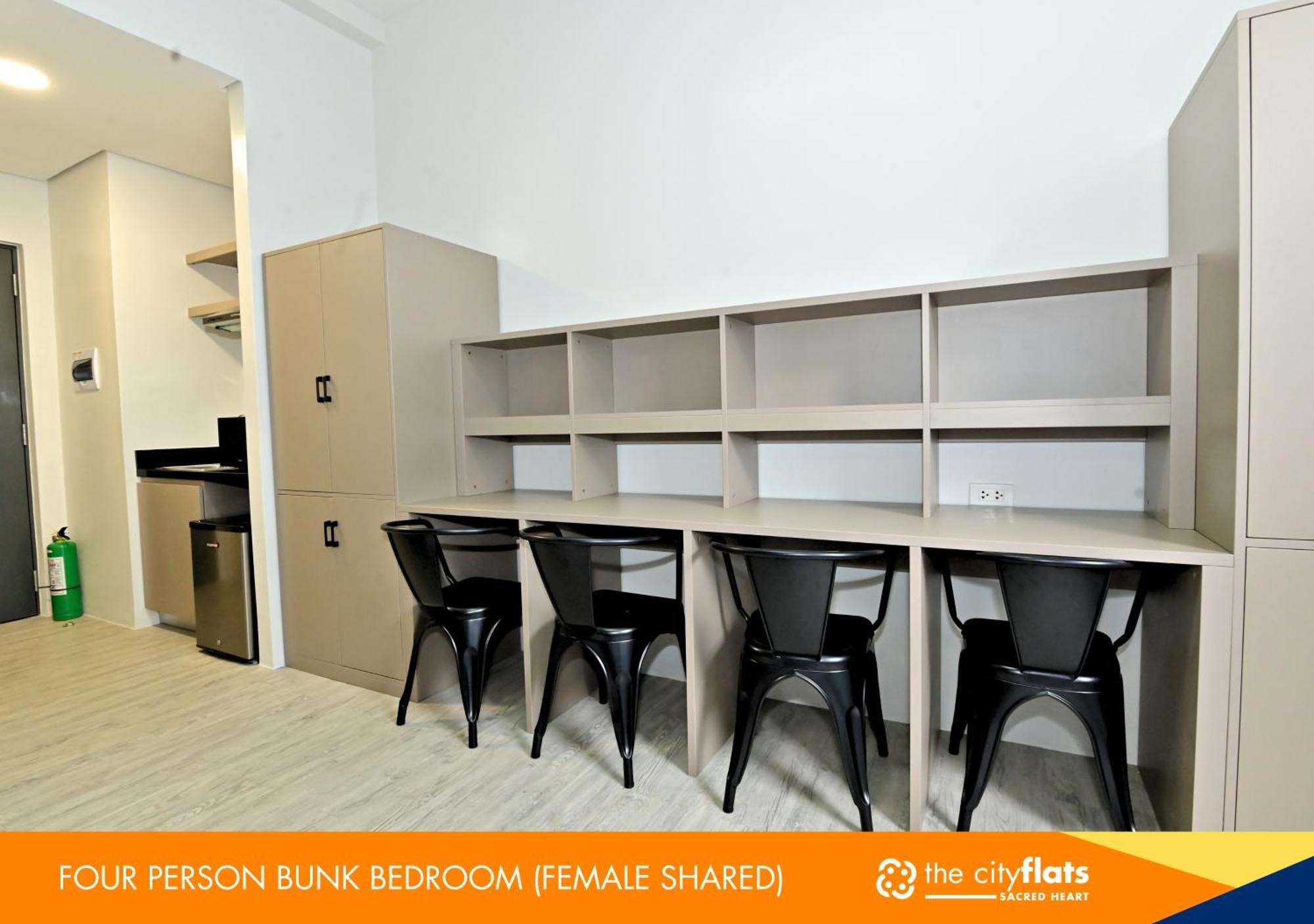 The City Flats Sacred Heart Makati City Номер фото